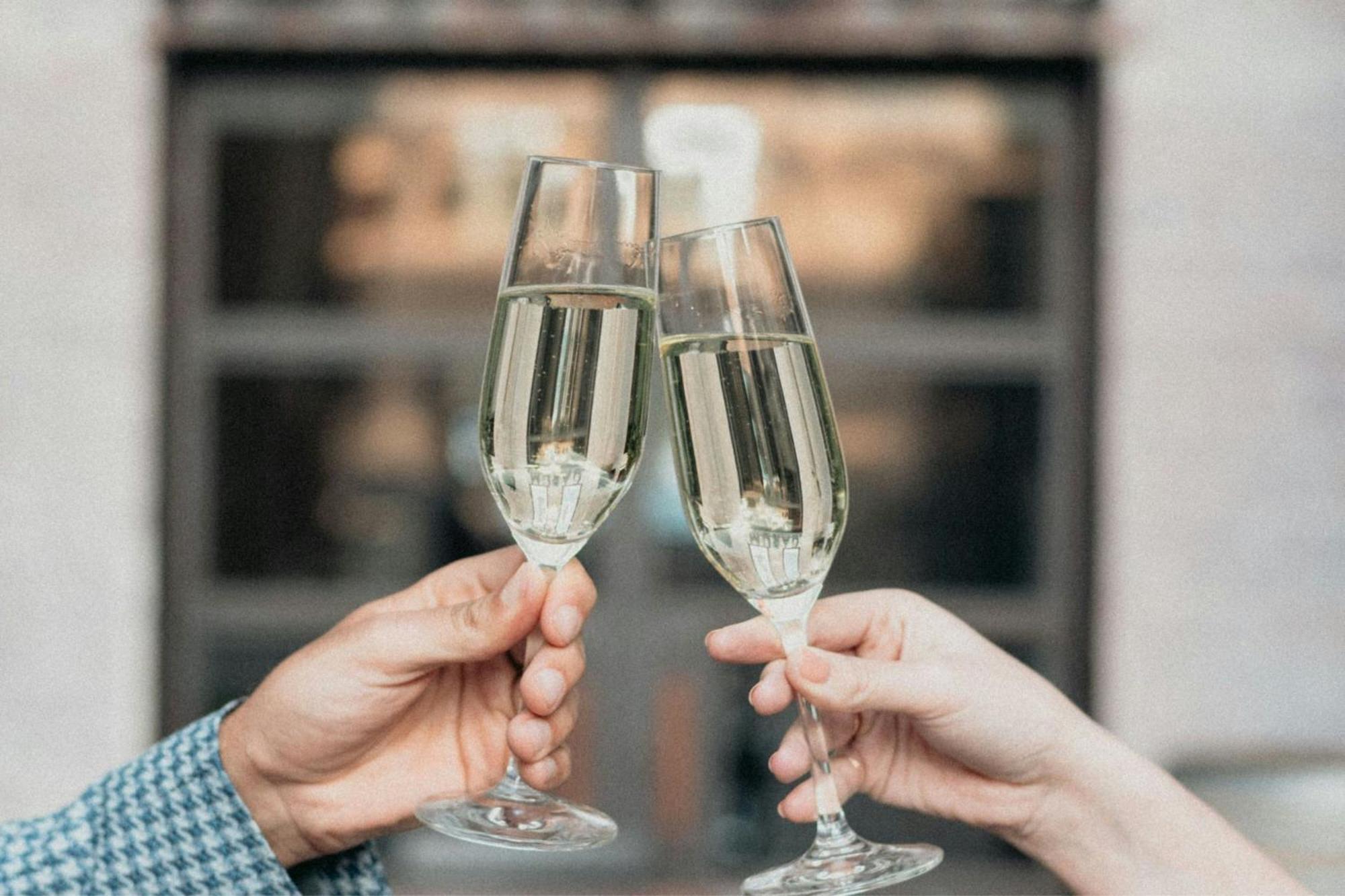 더 웨스틴 퍼스 외부 사진 Champagne flutes
